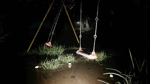 Иллюстрация уровня Cursed Digicam с деталями окружения