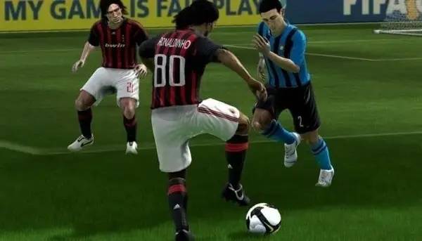 Интерфейс FIFA 09 во время прохождения