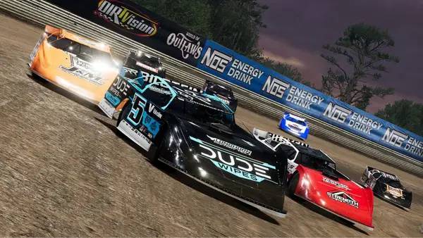 Интерфейс World of Outlaws  Dirt Racing 24 Gold Edition во время прохождения