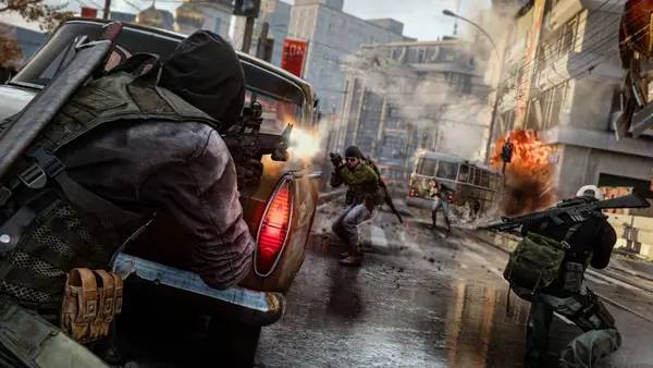 Кадр с взаимодействием персонажа и объекта в Call of Duty  Black Ops Cold War