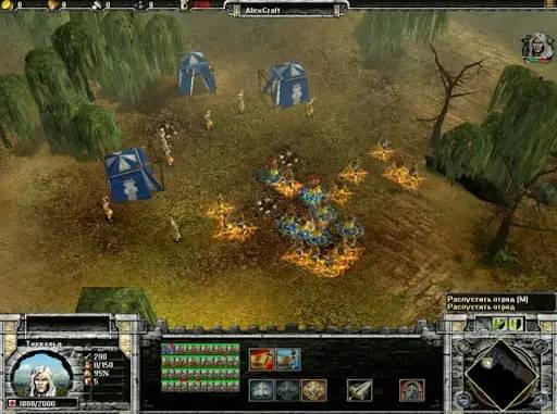 Кадр с взаимодействием персонажа и объекта в Castle Strike