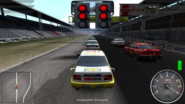 Кадр с взаимодействием персонажа и объекта в Cross Racing Championship Extreme