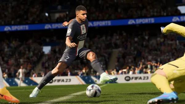 Кадр с взаимодействием персонажа и объекта в EA SPORTS FIFA 23
