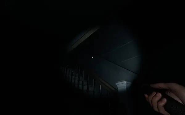 Кадр с взаимодействием персонажа и объекта в Exorcist