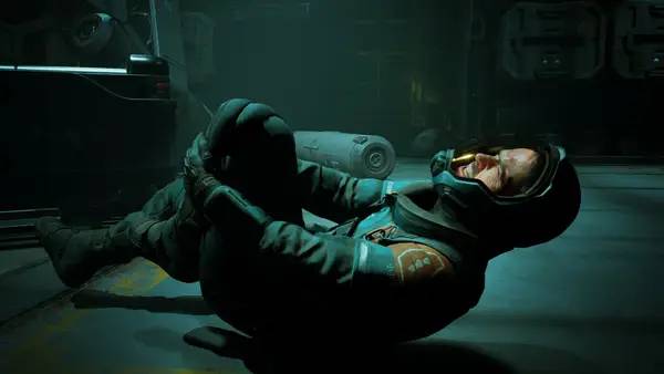 Кадр с взаимодействием персонажа и объекта в Fort Solis