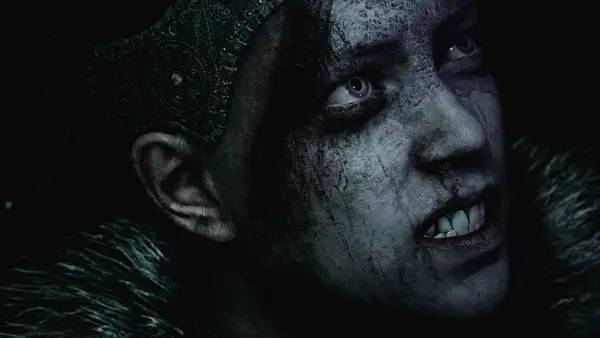 Кадр с взаимодействием персонажа и объекта в Hellblade  Senua's Sacrifice VR Edition