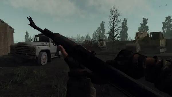 Кадр с взаимодействием персонажа и объекта в S.T.A.L.K.E.R. Legacy of Times