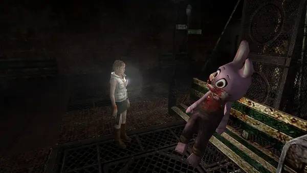Кадр с взаимодействием персонажа и объекта в Silent Hill 3  New Edition