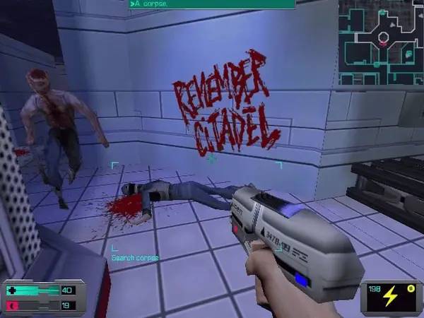 Кадр с взаимодействием персонажа и объекта в System Shock Original Dilogy