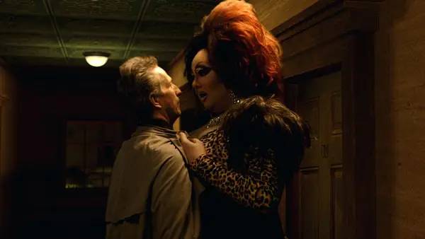 Кадр с взаимодействием персонажа и объекта в Tesla Effect  A Tex Murphy Adventure