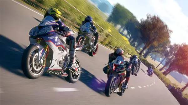 Кадр с взаимодействием персонажа и объекта в TT Isle of Man  Ride on the Edge