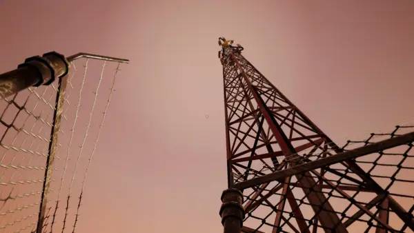 Кадр с взаимодействием персонажа и объекта в Uplands Motel