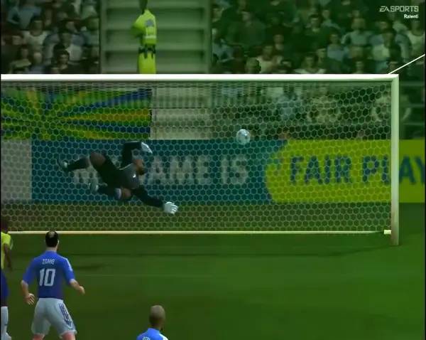 Момент активного игрового действия FIFA Football 2004