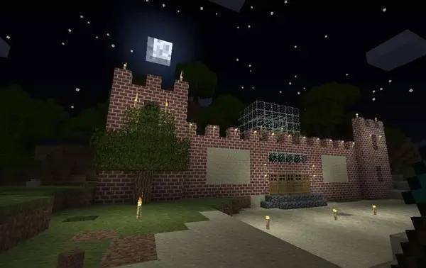 Момент активного игрового действия Майнкрафт