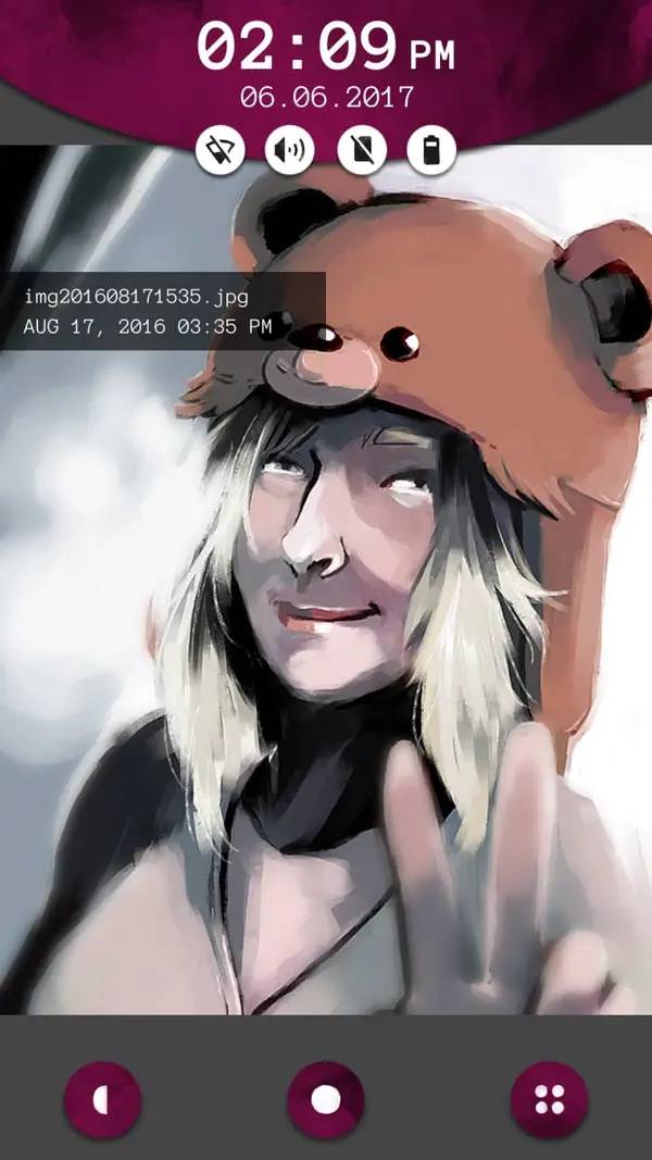 Персонаж Another Lost Phone Laura's Story в процессе выполнения задания