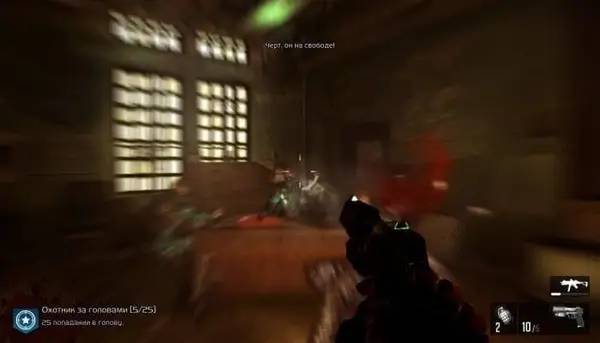 Персонаж F.E.A.R. Perseus Mandate в процессе выполнения задания