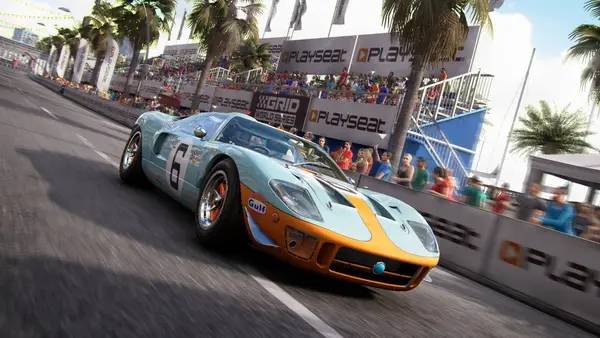 Персонаж GRID в процессе выполнения задания