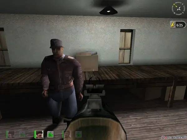 Персонаж Hidden and Dangerous - Fight For Freedom в процессе выполнения задания