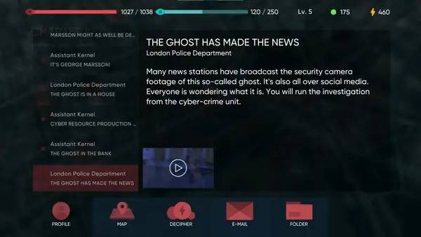 Персонаж Recontact London Cyber Puzzle в процессе выполнения задания