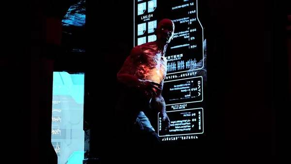 Персонаж The Persistence в процессе выполнения задания