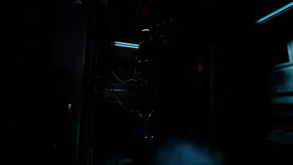 Персонаж Violation в процессе выполнения задания