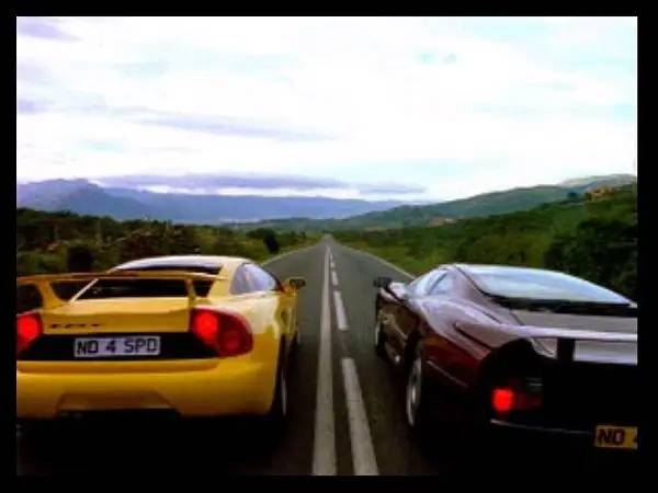 Процесс взаимодействия с другими участниками Need for Speed 2 Special Edition