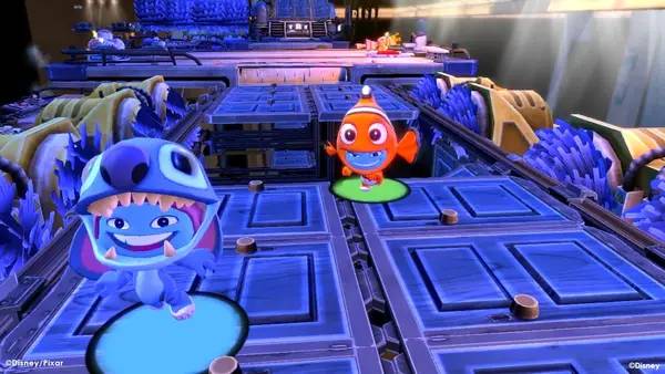 Сцена из внутреннего меню Disney Universe